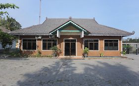 SUPER OYO 1959 Penginapan Kepurun Pawana Indonesia